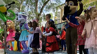 Детският Мини карнавал в Габрово се провежда за 22-ри път