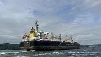 Корабът „Руен“, който беше освободен от пиратски плен, вече е във Варна