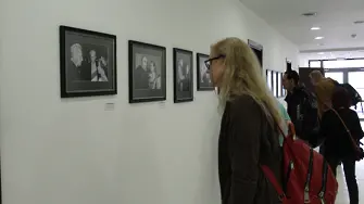 Уникална фотографска изложба в Дома на културата разказва за живота и личността на световния оперен бас Борис Христов