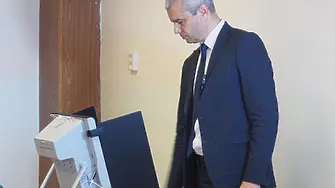 Костадин Костадинов е рекордьор по лъжи в предизборната кампания