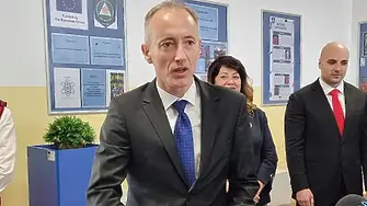 Министърът на образованието увери, че предметът по религия ще бъде напълно светски