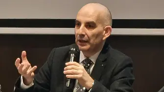Петър Волгин: Еврото е в плен на карго култ, ще чакаме от небето да падат евраци
