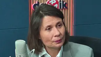 Белобрадова смаза Пеевски жестоко: Прасето спихва! Мразят го!