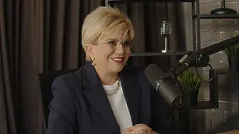 Николина Чакърдъкова за Коледа: Започваме тихо и свършваме шумно