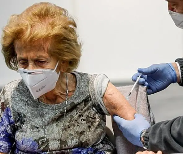 Общината ще улесни възрастните да не чакат за ваксина