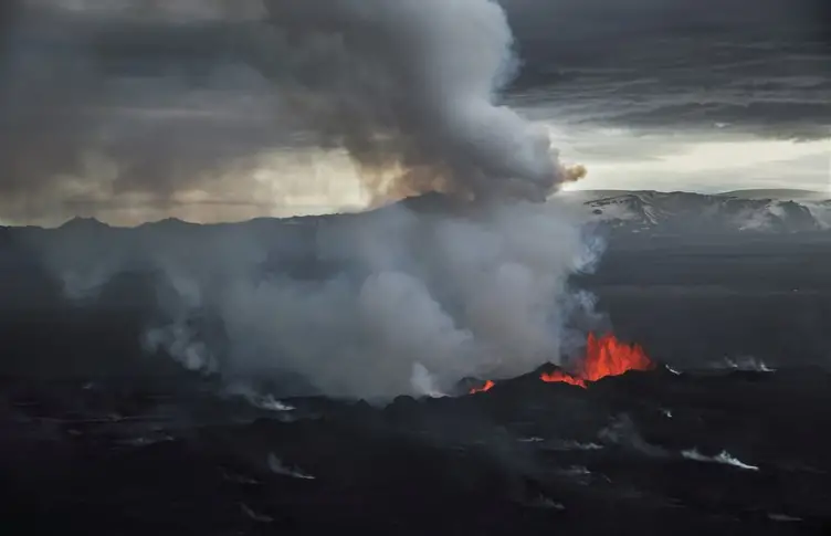 85% от жителите на Тонга са засегнати от изригването на вулкана