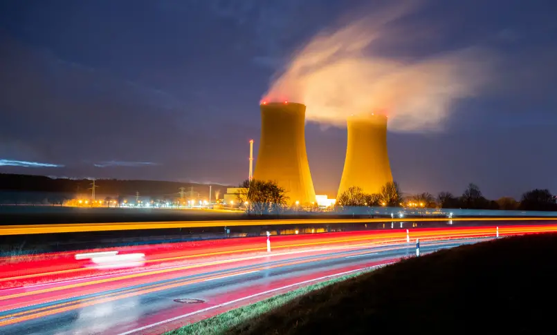 Германия изведе от експлоатация три от последните си шест атомни централи