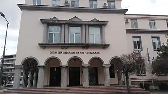 50-годишна жена настанена в болница след като я блъска „Мерцедес”, управляван от 73-годишен