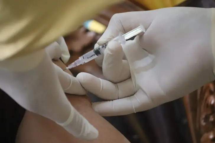 Новозеландец бе ваксиниран 10 пъти за един ден