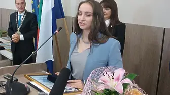 Бургаската гордост Стефани и Мария вече са почетни гражданки
