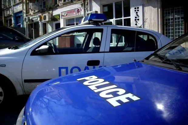 След екшън със стоп патрони в центъра на Плевен, полицаи заловиха притежател на марихуана