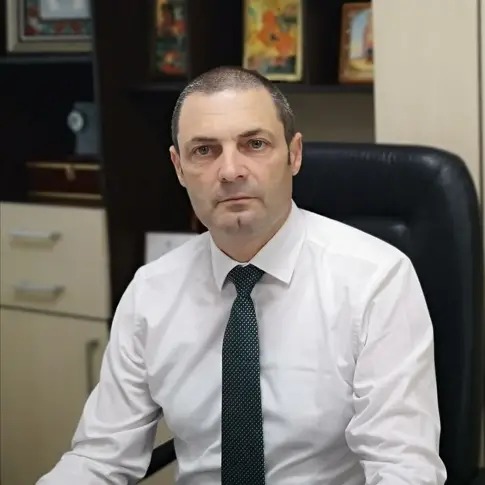 Политическото напрежение в Попово продължава. Отговорът на областния управител Митко Стайков