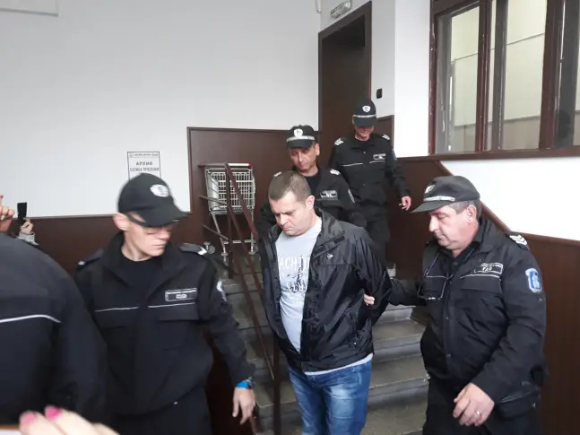 20 години затвор получи убиецът на доц. Стефан Нейков