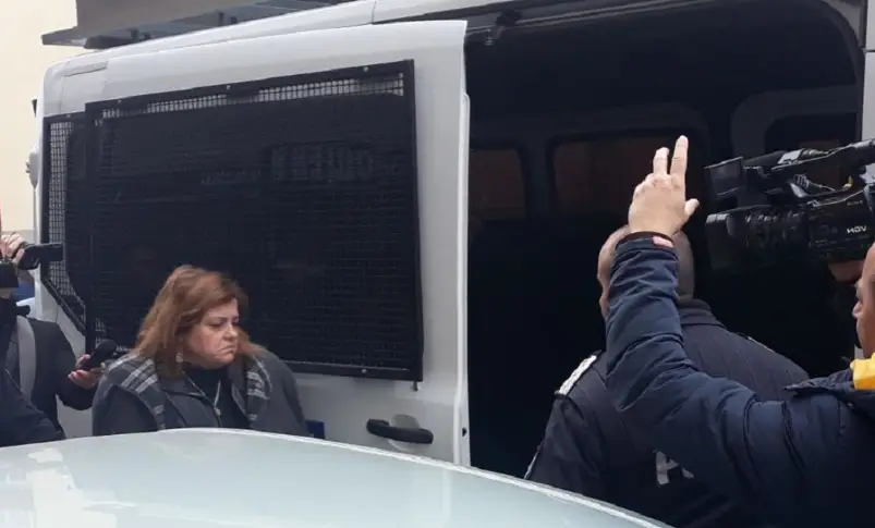 Спецсъдът остави в ареста директорката на Басейнова дирекция и задържаните с нея още двама мъже