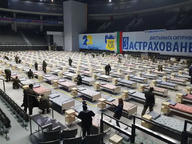ОЗК Арена се превърна във военно-полева болница