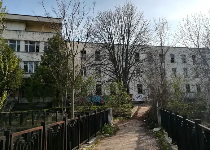 ВВВУ &#34Г. Бенковски&#34 получава сградата на бившето училище &#34Марин Дринов&#34 в Плевен за разкриване на факултет 