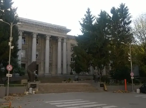 Чуждестранни студенти от Русенския университет с отличия за успех по случай 24 май 