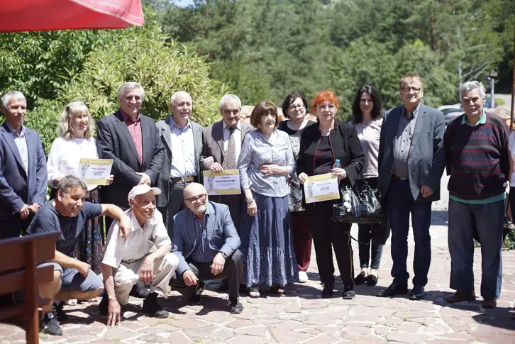 Наградиха призьорите в IX Национален литературен конкурс за разказ „Дядо Йоцо гледа”