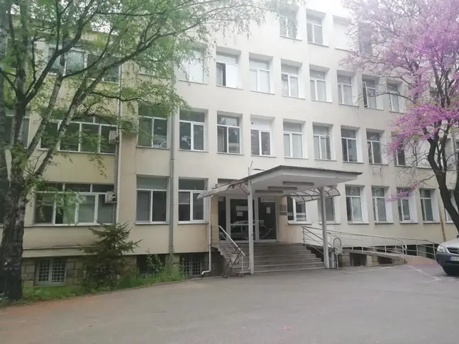 Кой е д-р Никола Василиев- патронът на болницата в Кюстендил