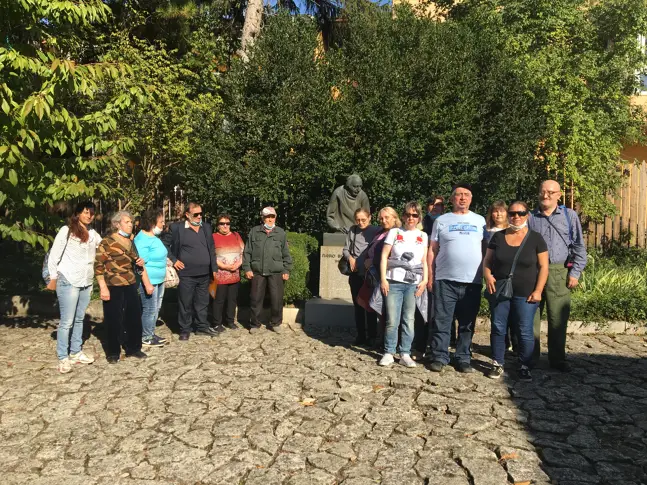 Община Велико Търново подари екскурзия на хора със зрителни проблеми