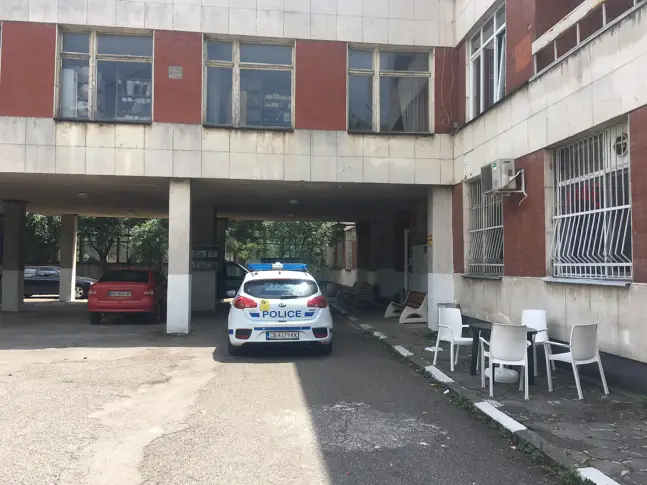 Агресия на пътя- мъж засече жена и изрита вратата на автомобила й