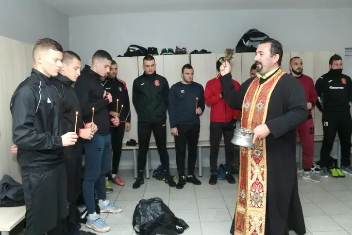 "Локомотив" Дряново започна зимна подготовка
