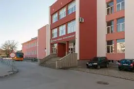 Община Севлиево подготви проект за реконструкция на най-голямото училище в областта
