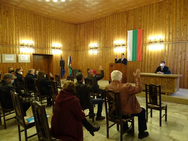 Двама лекари са новите почетни граждани на Сухиндол