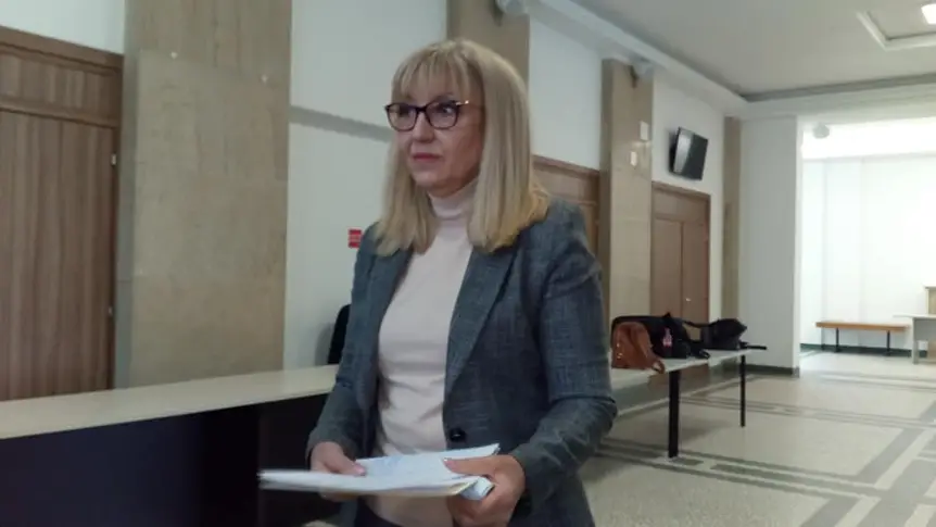 Петя Аврамова: Държавата ще помогне на гражданите с финансови средства за изготвяне на паспорти на многофамилните сгради