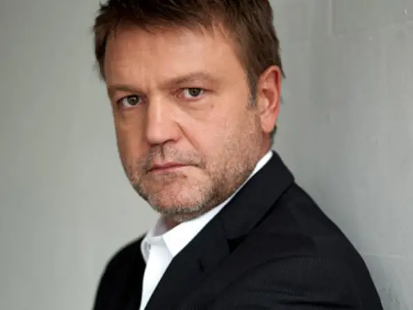 Актьорът Георги Стайков: Няма логика хора, които не знаят български, да определят кой да бъде премиер