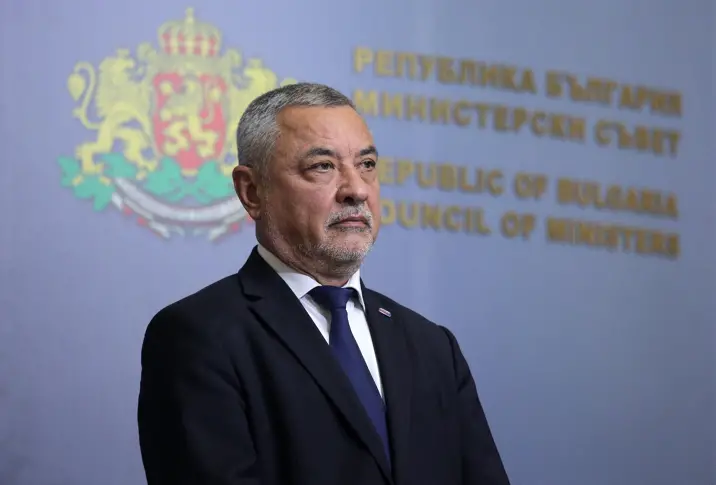 Валери Симеонов даде своя глас на хартия
