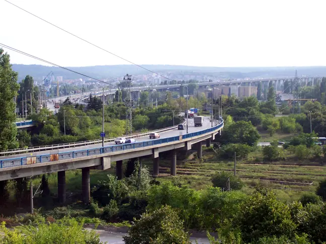 Нови ограничения и задръстване по Аспарухов мост