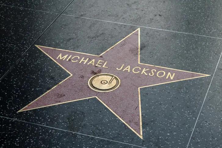 Наследниците на Майкъл Джексън победиха данъчната служба на САЩ в съда