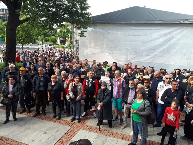 Жители на с.Самораново излязоха на протест заради липса на вода