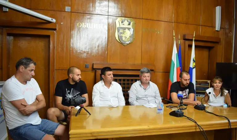 Проектът „Дея” се цели в шампионски медали и създаване на бъдещи елитни волейболисти
