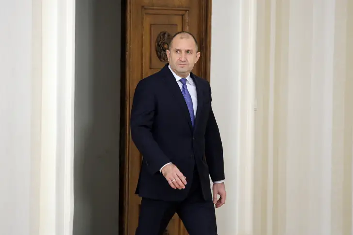 Натискът към България по темата за РС Македония ще се засилва, според Радев