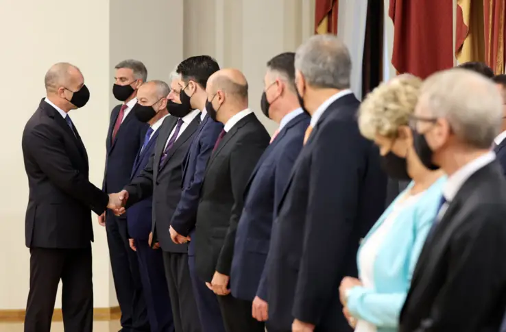 Президентът представи новия служебен кабинет (видео)