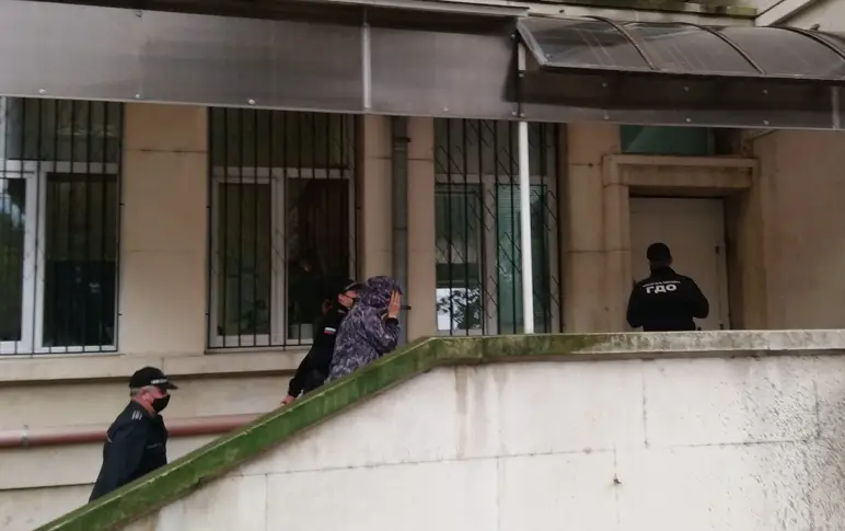 Рекорден брой участници на Богоявление в Пловдив, кръстът бе подарен на дете