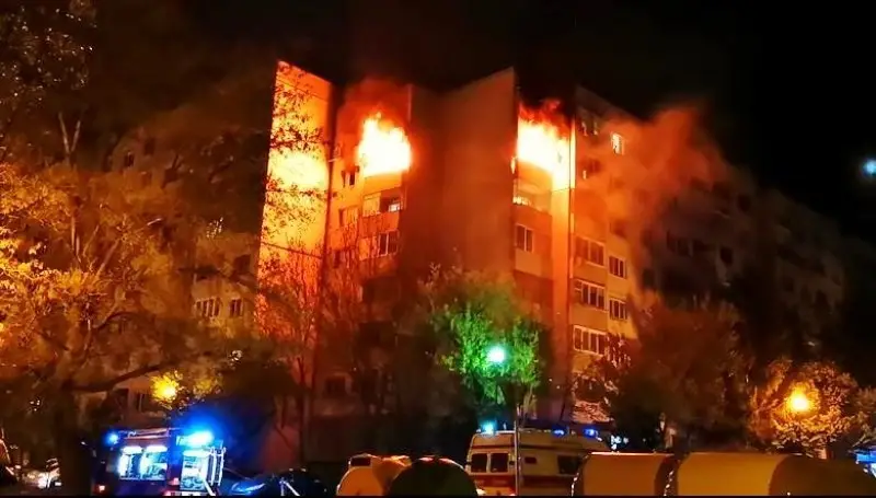 Късо съединение на абсорбатор причини пожар в жилище в Белоградчик