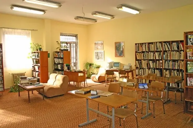 Регионалната библиотека в Ловеч добавя филми към своя книжен каталог