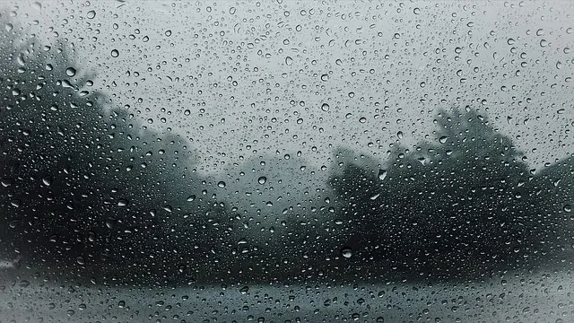 Мълния подпали къща в сливенско село