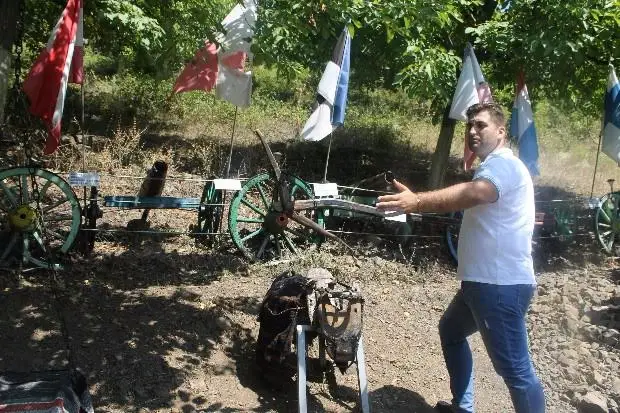 Евродепутат дари на музей в Родопите 10 флага на страни от ЕС