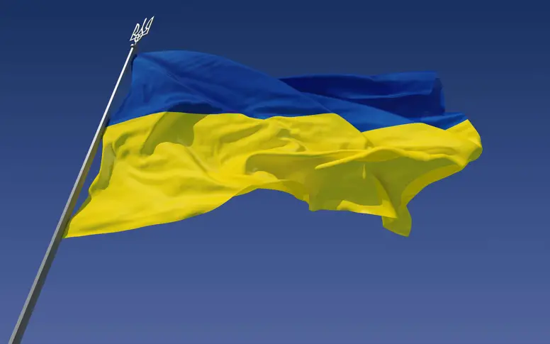 Украйна забрани на десетки журналисти и политици да влизат в страната