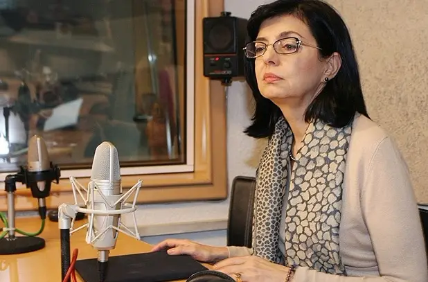 Следим ежечасно обстановката в Турция, заяви Меглена Кунева