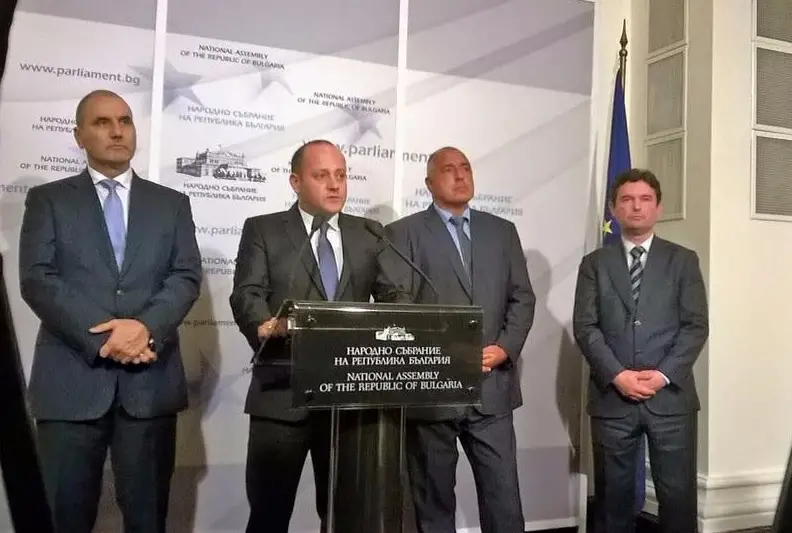 Напрежение между ГЕРБ и Реформаторите по повод конституционните промени