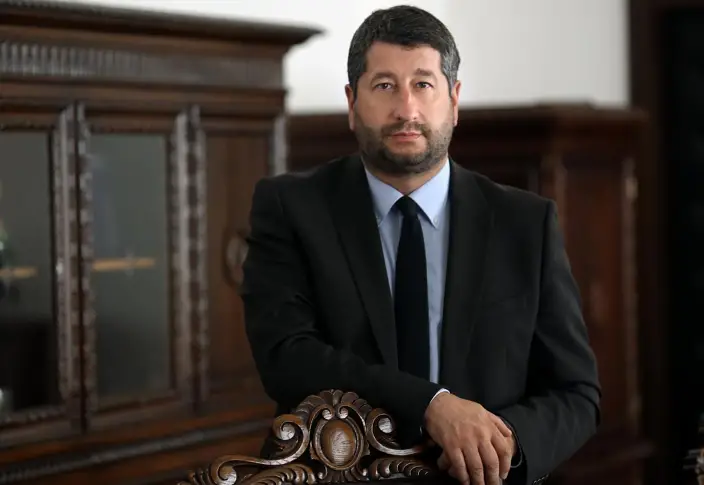 Христо Иванов се надява Венецианската комисия да даде тласък на съдебната реформа