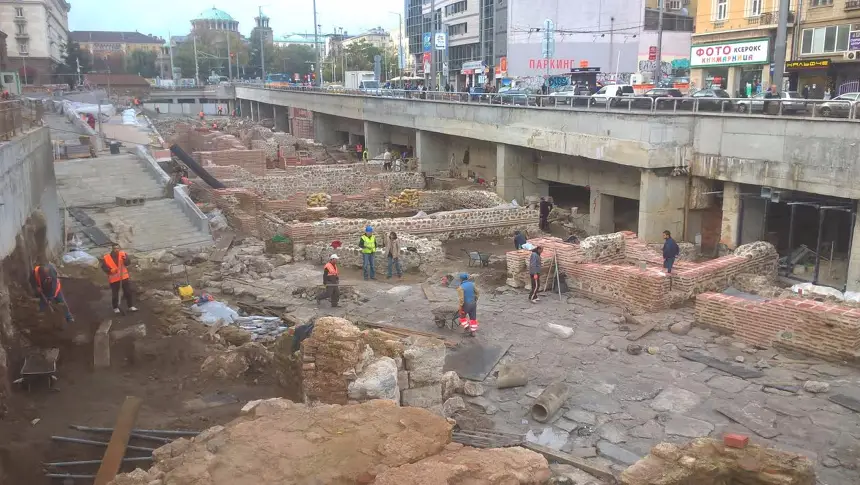 На Ларгото се работи във вярната посока, заяви Тодор Чобанов