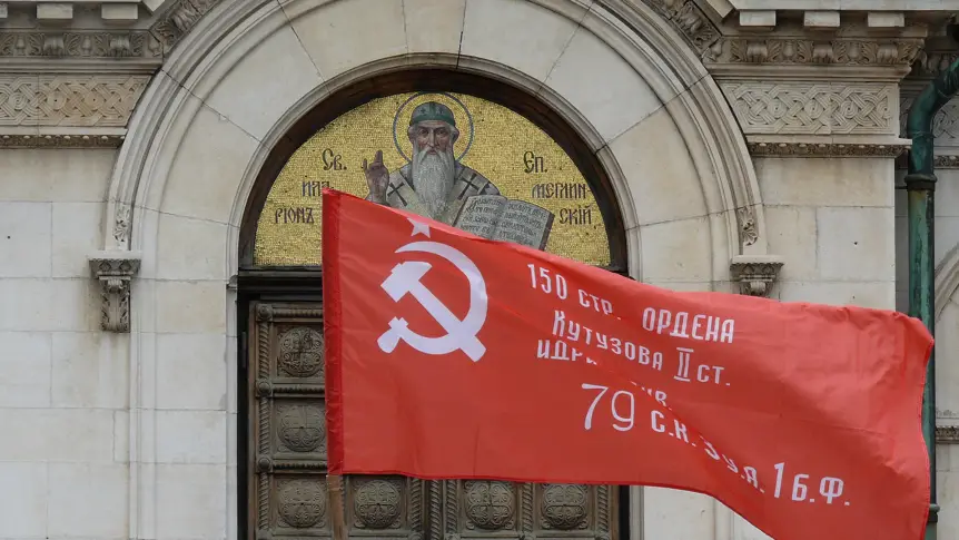 Протест и контрапротест пред храм-паметника „ Св. Александър Невски”