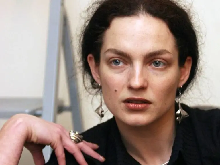 Доц. Маргарита Бакрачева: Скандалът с голата снимка ще отмине като „всяко чудо за три дни”