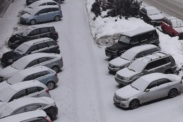 Новините в 10:37 - Задръствания по булевардите на Пловдив заради снега